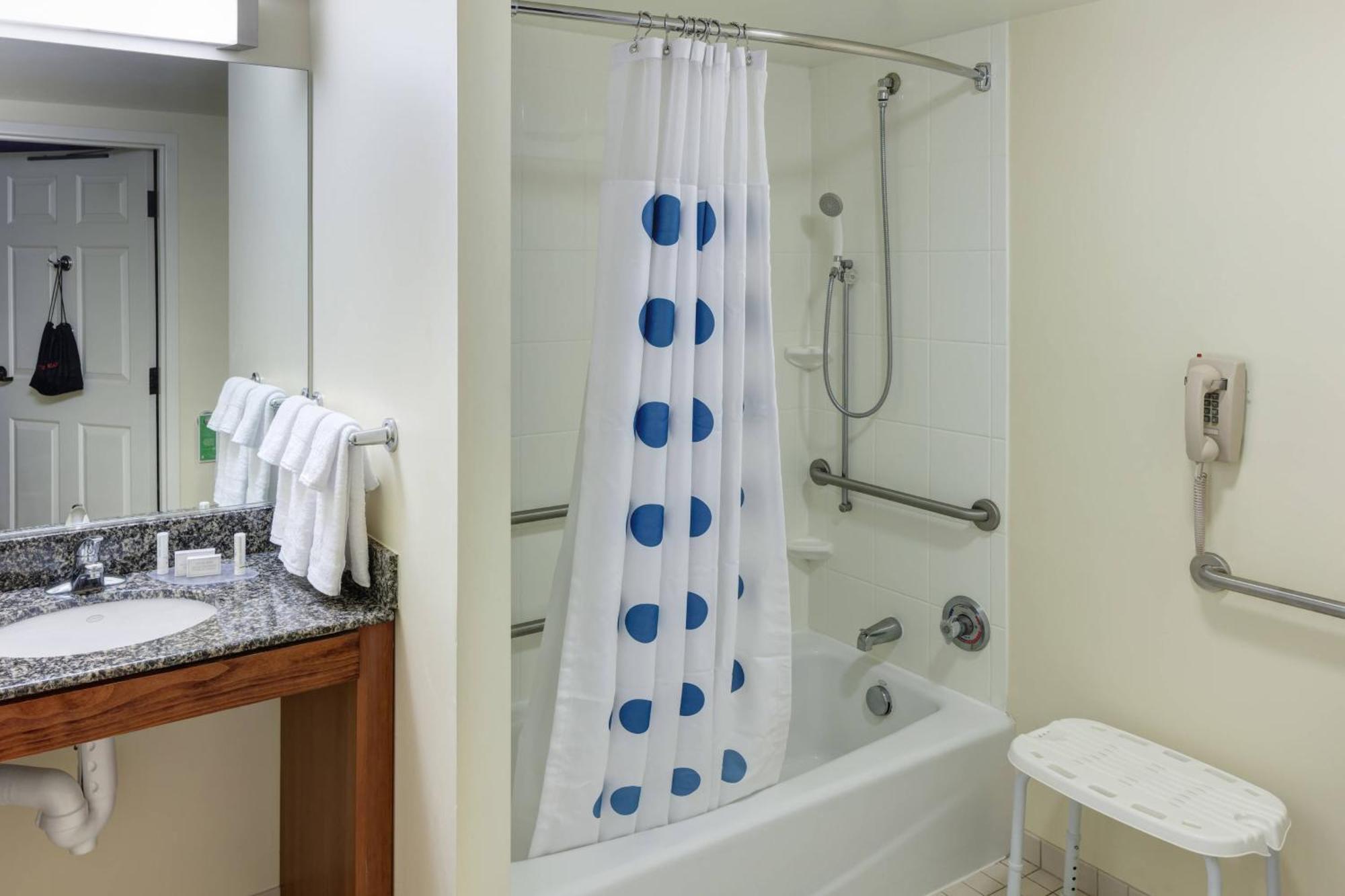 Towneplace Suites Suffolk Chesapeake Экстерьер фото