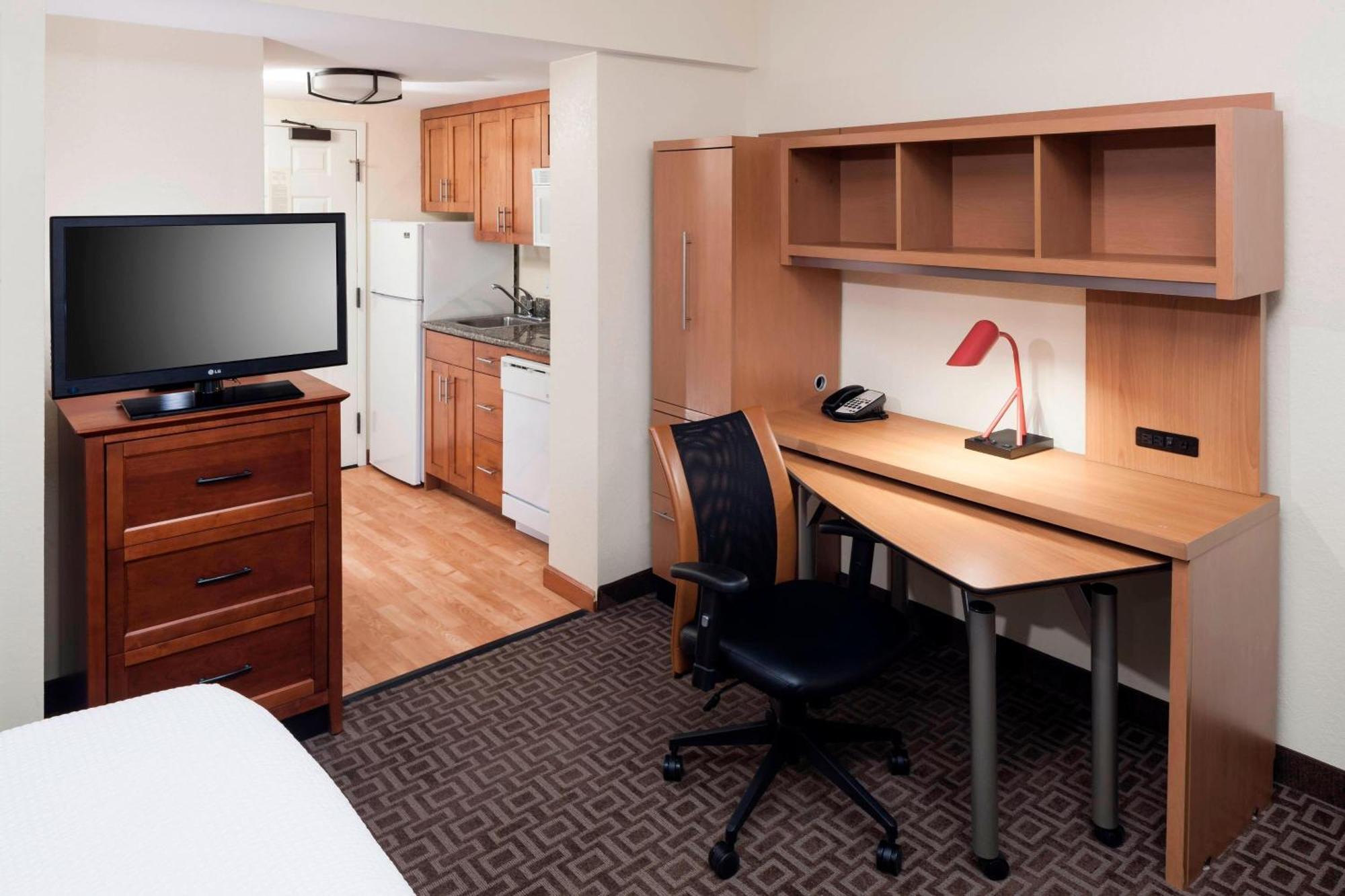 Towneplace Suites Suffolk Chesapeake Экстерьер фото