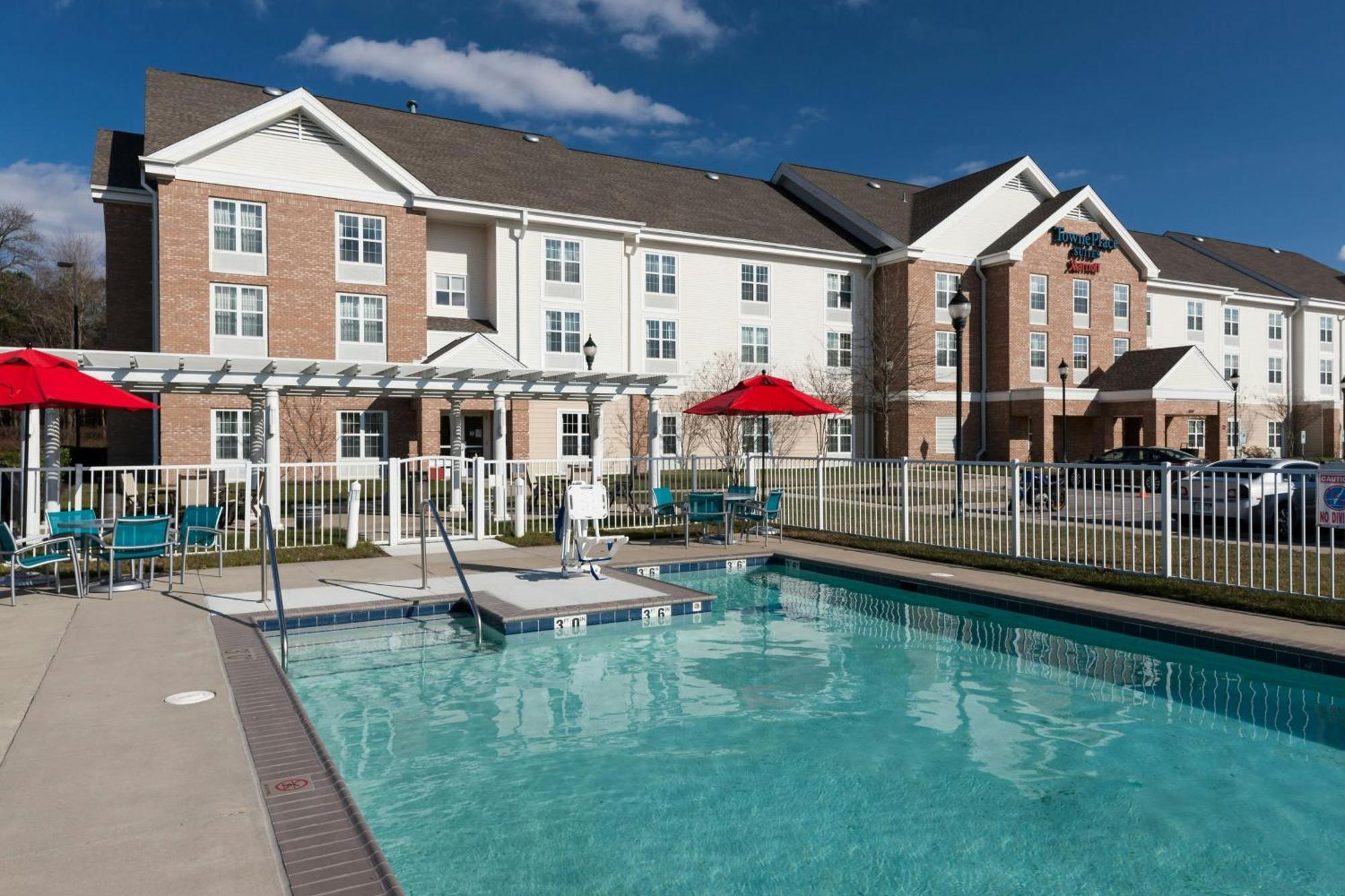 Towneplace Suites Suffolk Chesapeake Экстерьер фото