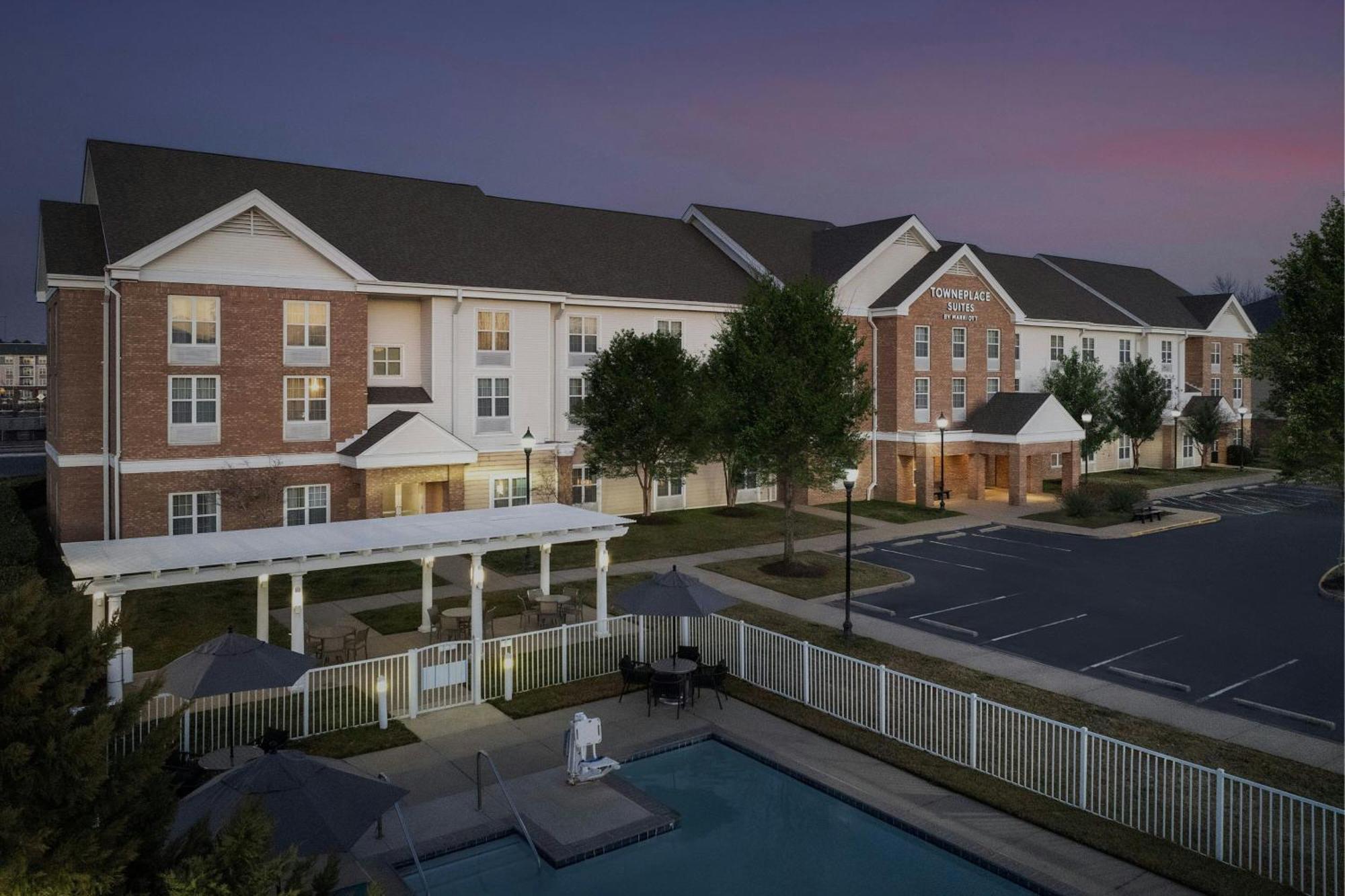Towneplace Suites Suffolk Chesapeake Экстерьер фото